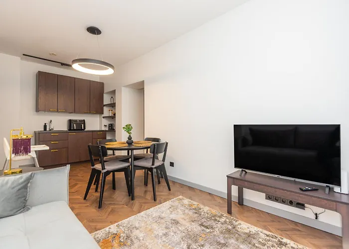 D21 Apartamentai פלאנגה